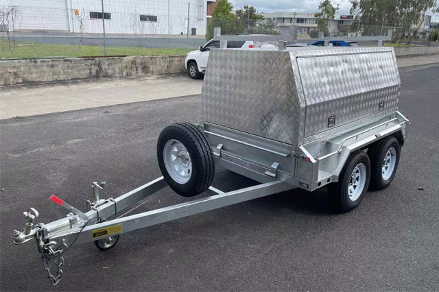 Aluminum Enclosed Tandem Trailer